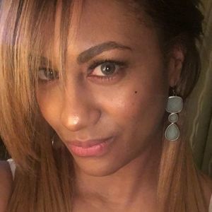 Meet your Posher, Alexandra